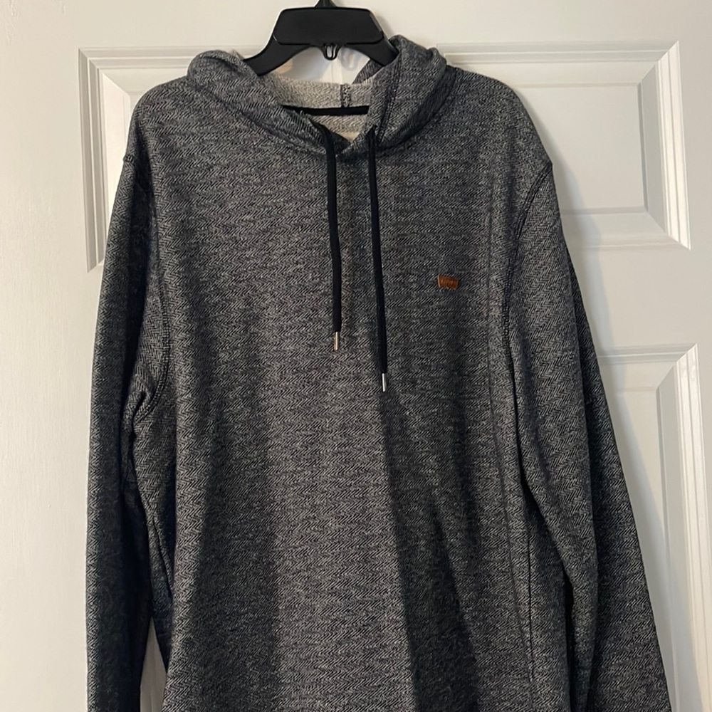 Long sleeve, Levi hoodie. no pockets